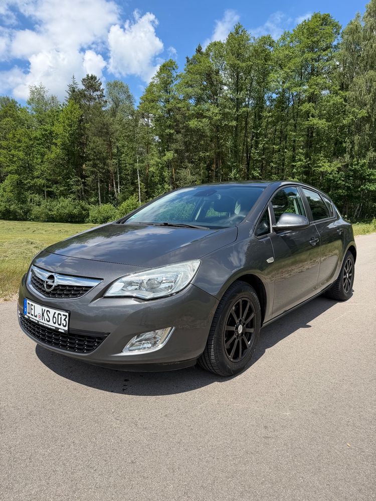 Opel Astra J 1.7 CDTI DPF Selection 2009