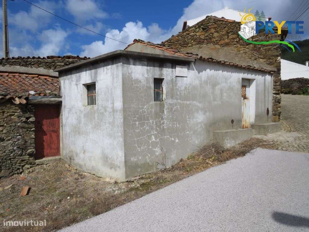 Imóvel rústico a 20 minutos de Castelo Branco - Grande imagem: 4/15