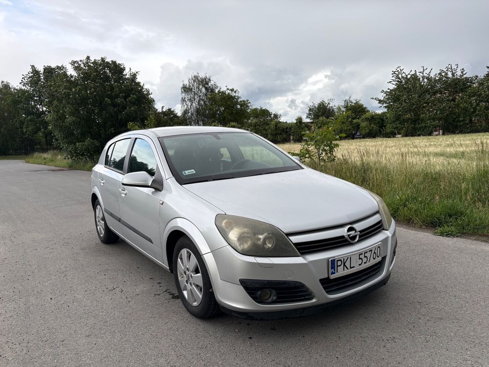 Opel Astra H 1.6 Sport 2004