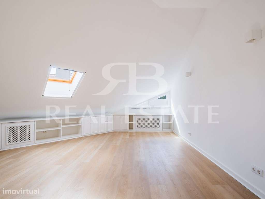 Moradia T4 tipo Chalet, com jardim, piscina e anexo T1 - Monte Esto...-38