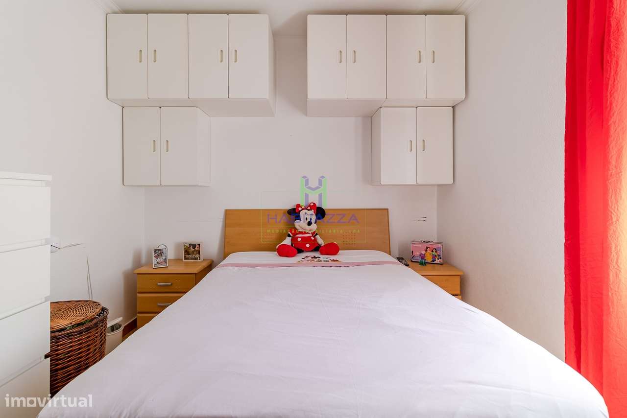 Apartamento T2 + Anexo com 1 quarto, 1 Escritório e 1 Casa de Banho, c-16