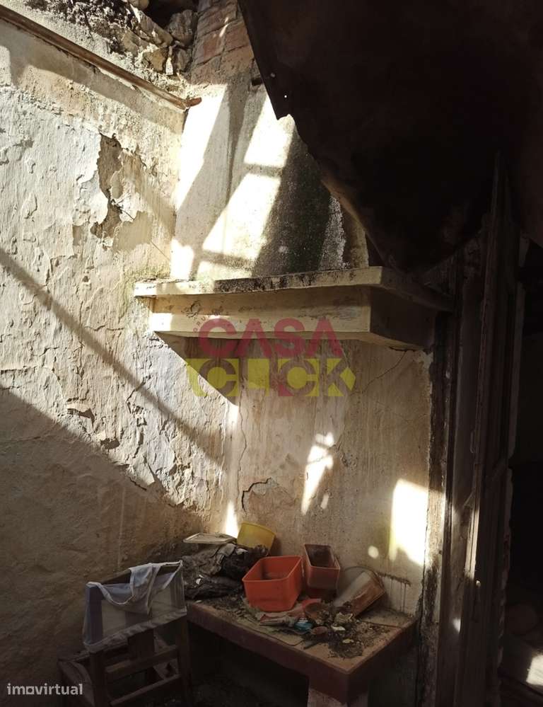 Moradia Devoluta T3 Venda em Torres Novas (São Pedro), Lapas e Ribeira-9