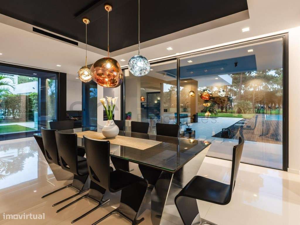 Moradia de design contemporâneo T5 na Herdade da Aroeira | 1ª Linha... - Grande imagem: 4/14