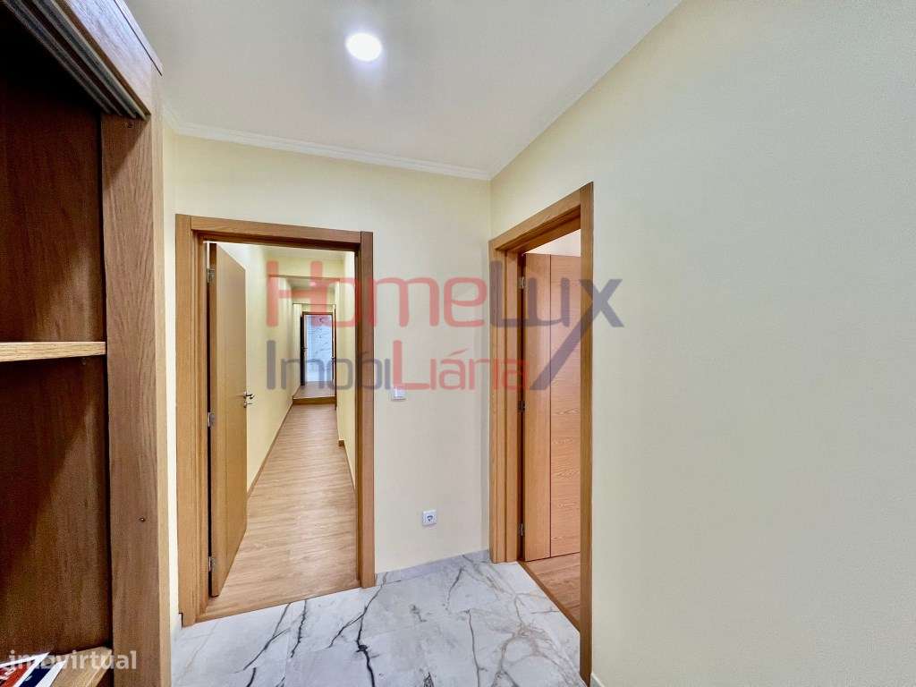 Moradia T4+1 em São Roque-1