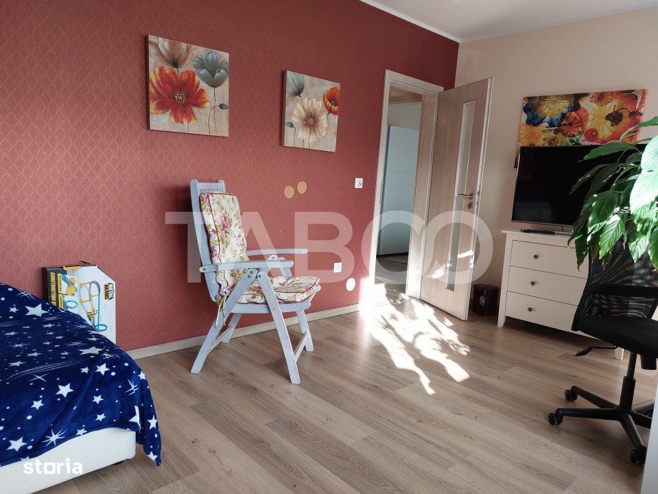 Casa 3 camere 2 bai balcon curte 80 mp loc de parcare liniste Sibiu