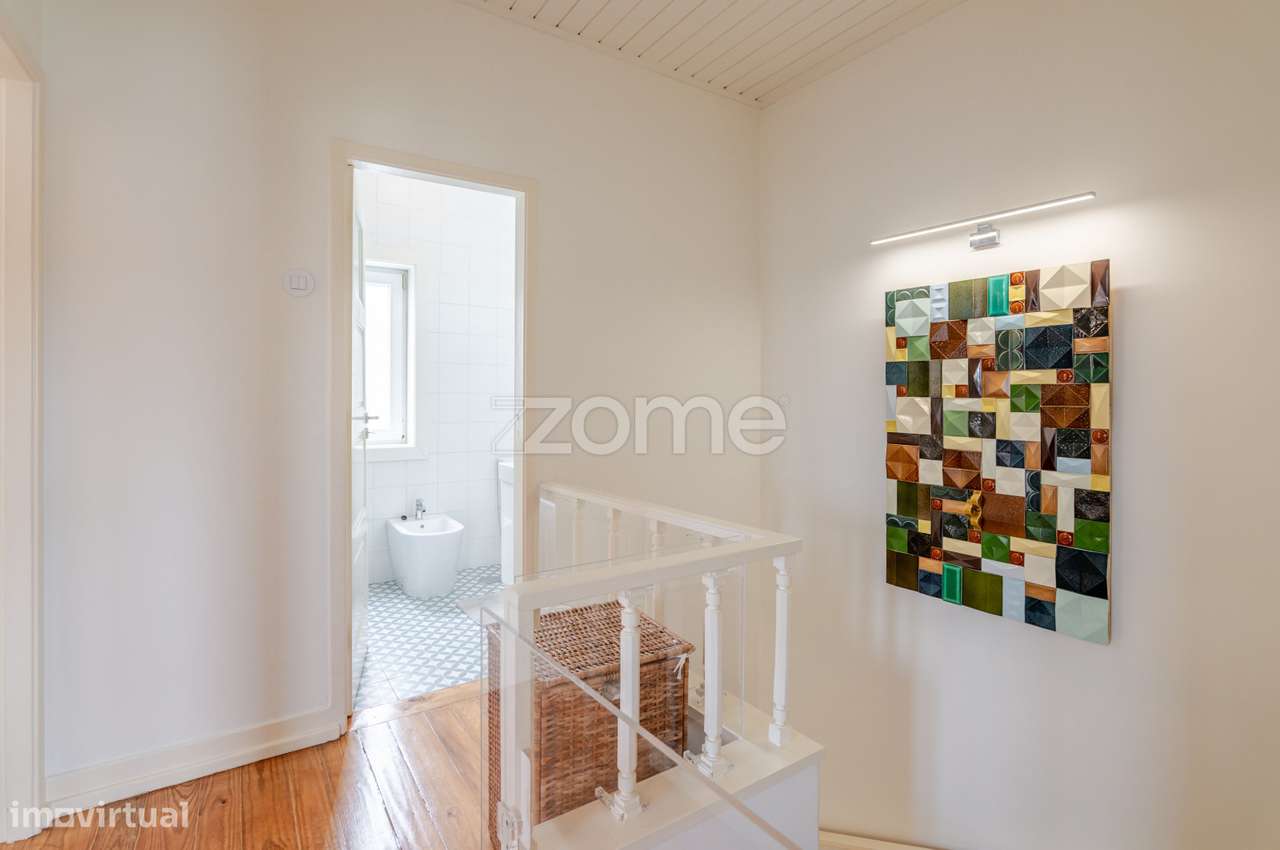 Moradia T3 renovada com jardim nas Antas-32