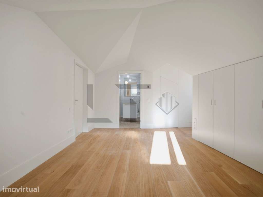 Apartamento T2 com Garagem para Venda junto à Av. da Liberdade, Lisboa-21