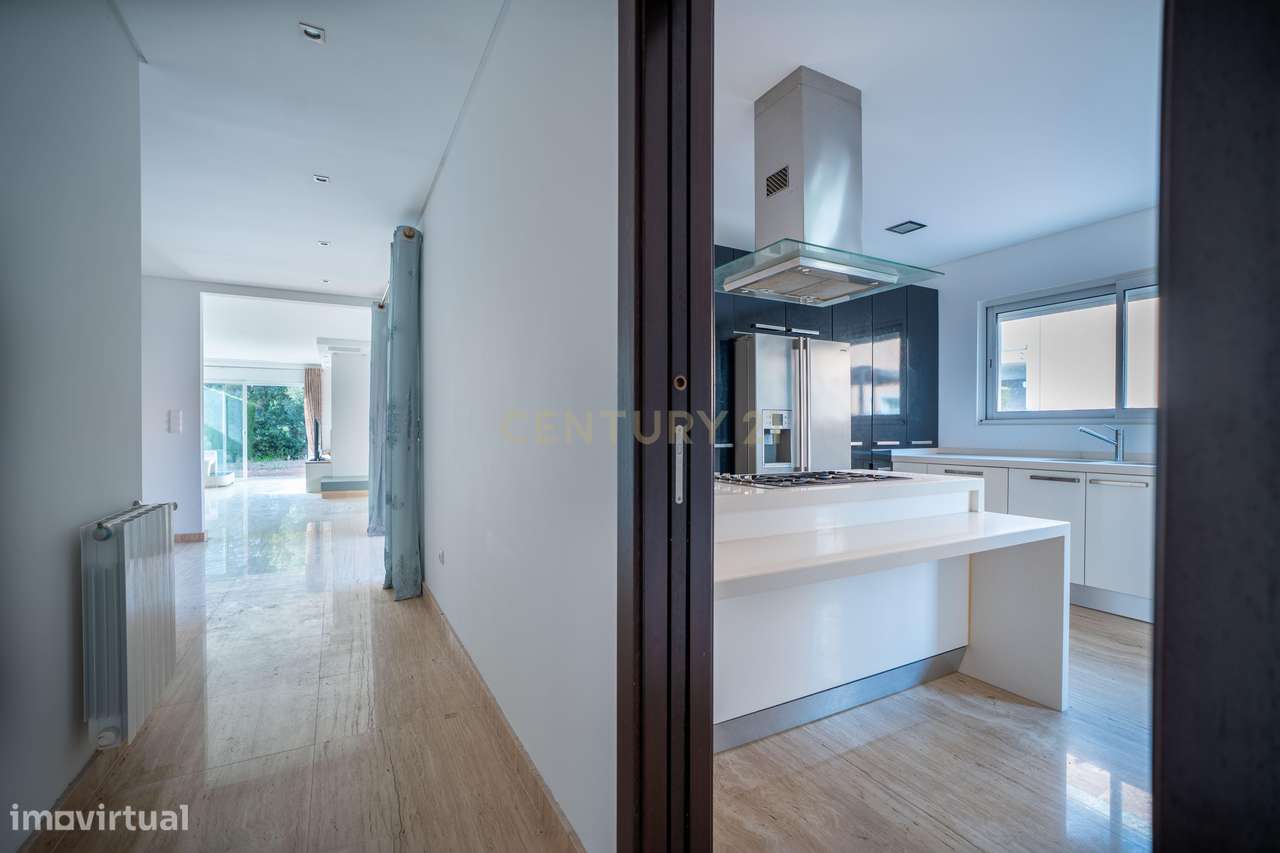 Moradia T4 com Piscina Privativa | Bicesse, Cascais-23