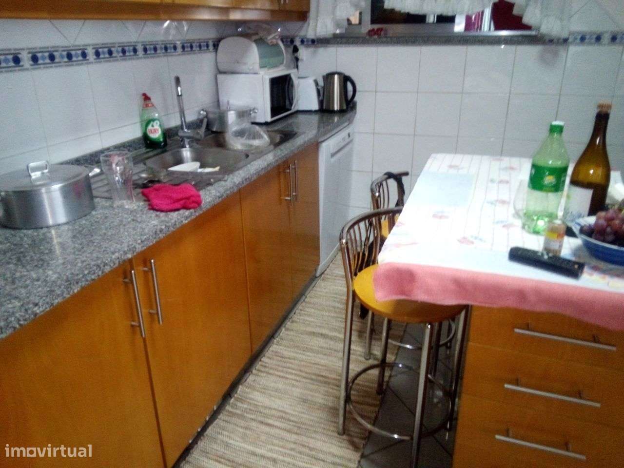 Oportunidade de negócio - Moradia com comércio em S. João da Madeira - Grande imagem: 4/24