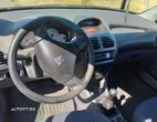 Dezmembrez Peugeot 206 1.6 diesel 2004 - 5