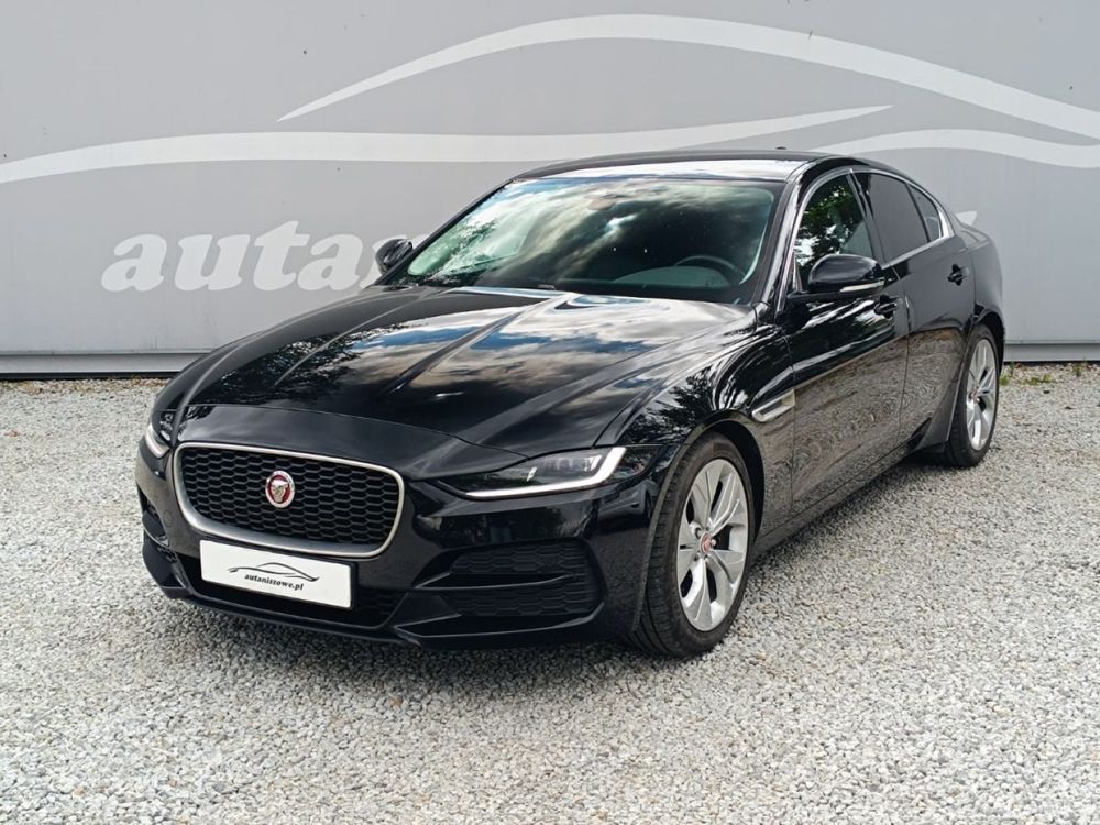 Jaguar XE 2020