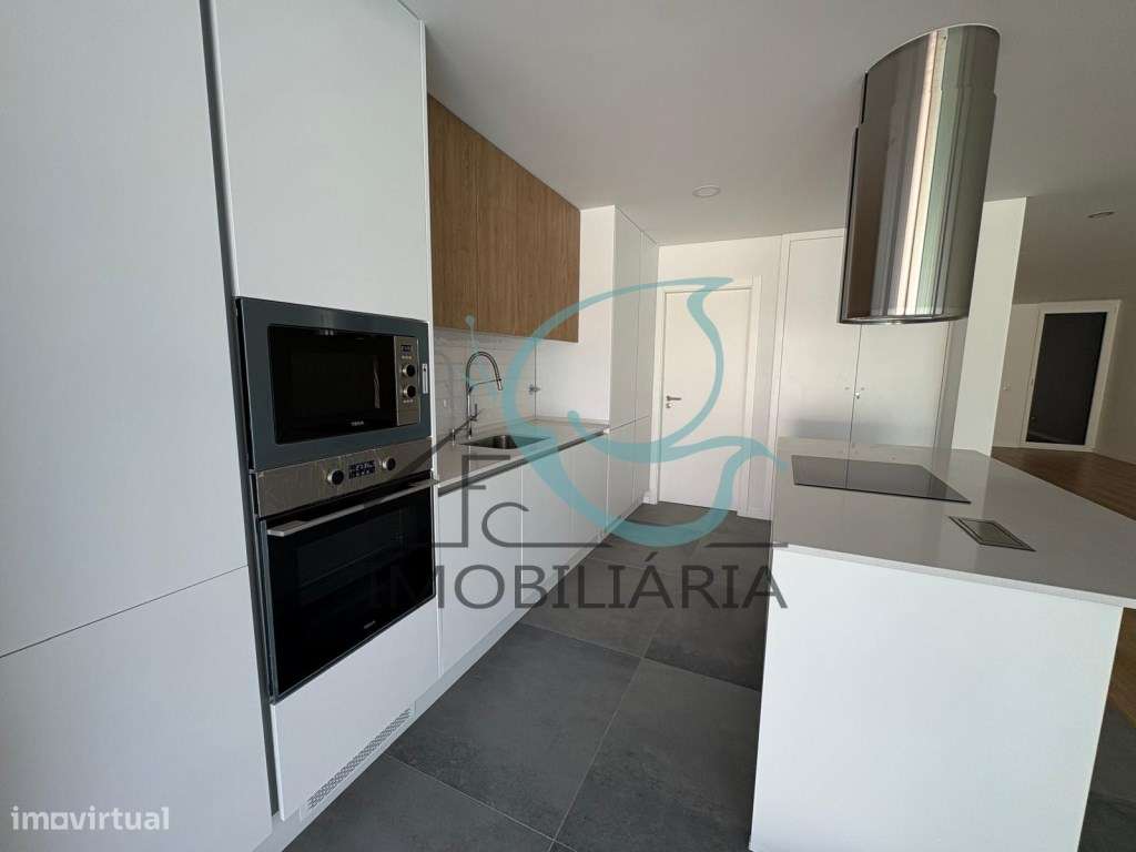 Moradia T3 com acabamentos de Luxo e Piscina - Quinta da Amizade-21