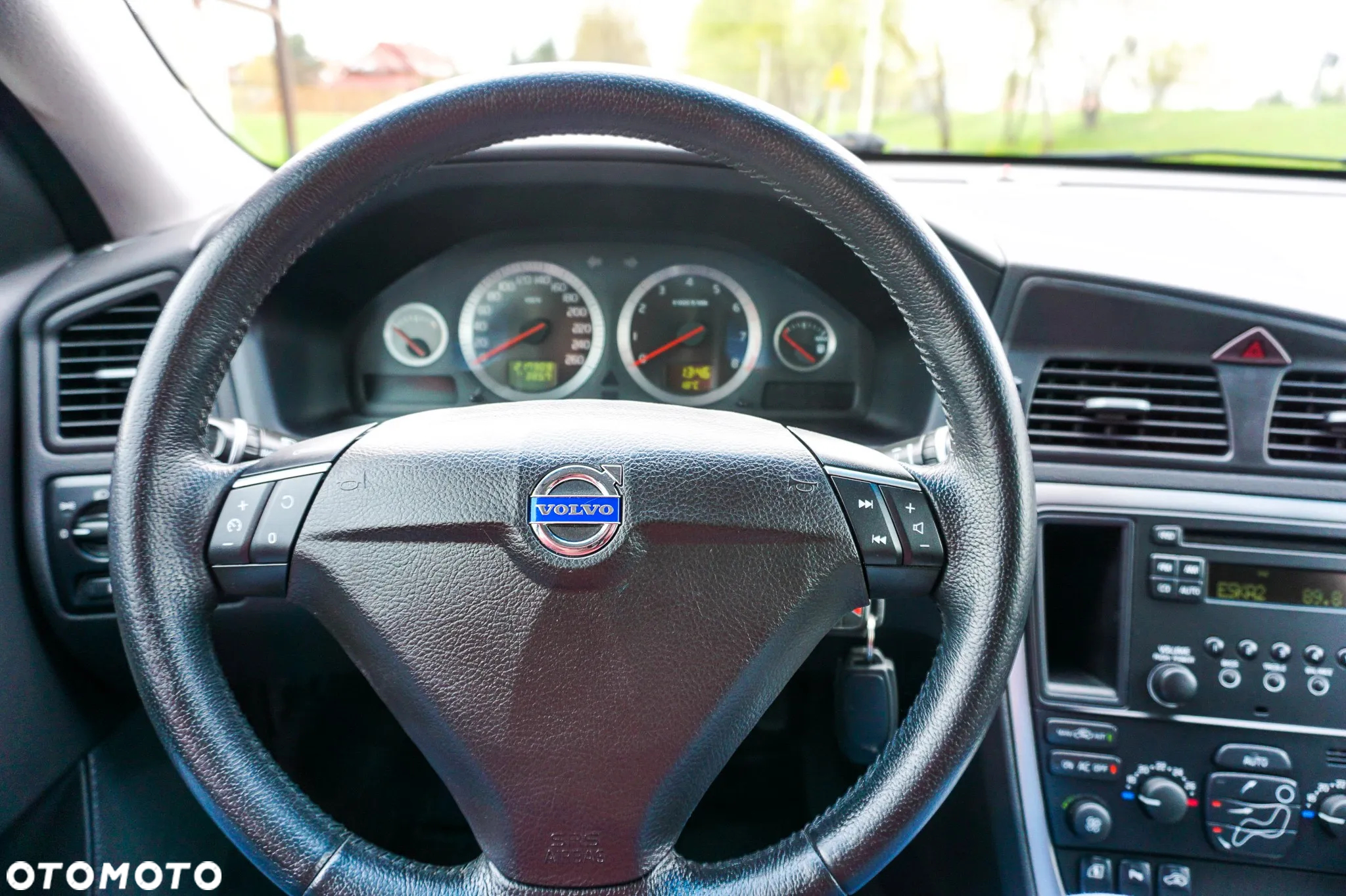 Volvo V70 2.4 Momentum - 29