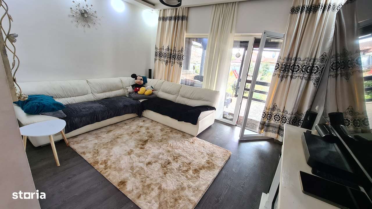 Vand casa tip duplex in Via Carmina - ID : RH-42424-property - Imagine principală: 5/19