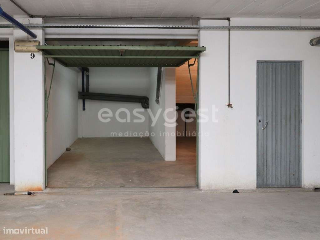 Garagem Box junto ao rio Sado e à Avenida Luísa Todi em Setúbal - Grande imagem: 2/19