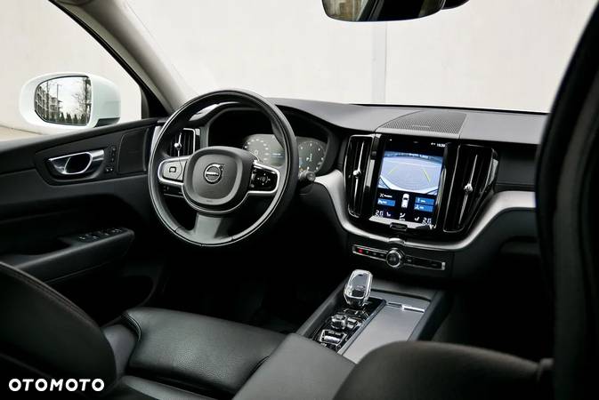 Volvo XC 60 B4 D AWD Inscription - 28