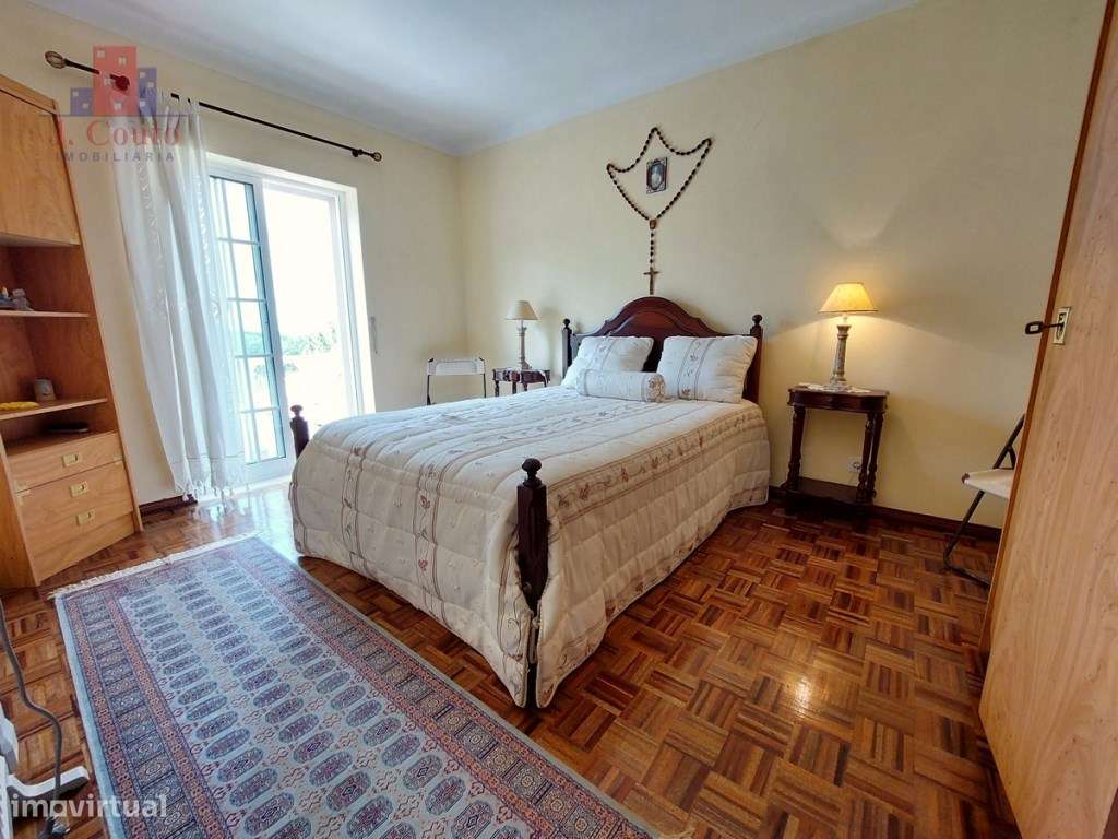 Quintinha com 14.000m2 de terreno com mina de água e árvores de fruto.-29