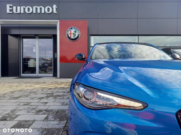 Alfa Romeo Giulia 2.0 Turbo Veloce Q4 - 4