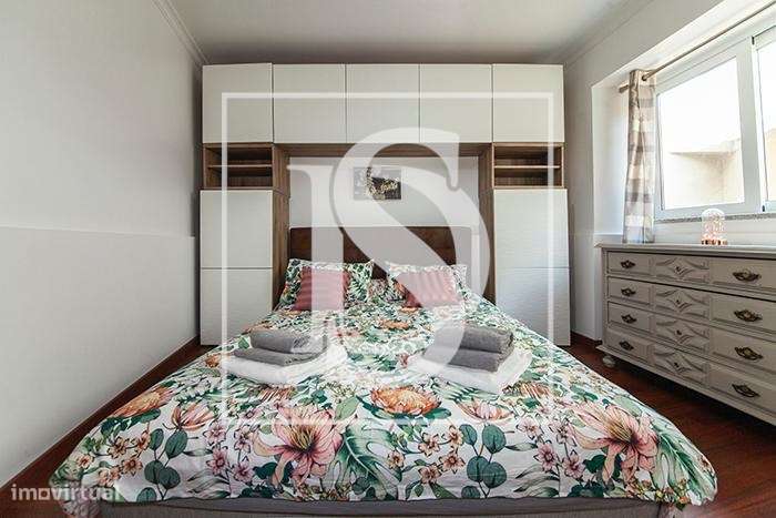 Charmosa moradia T5 c/ garagem-11