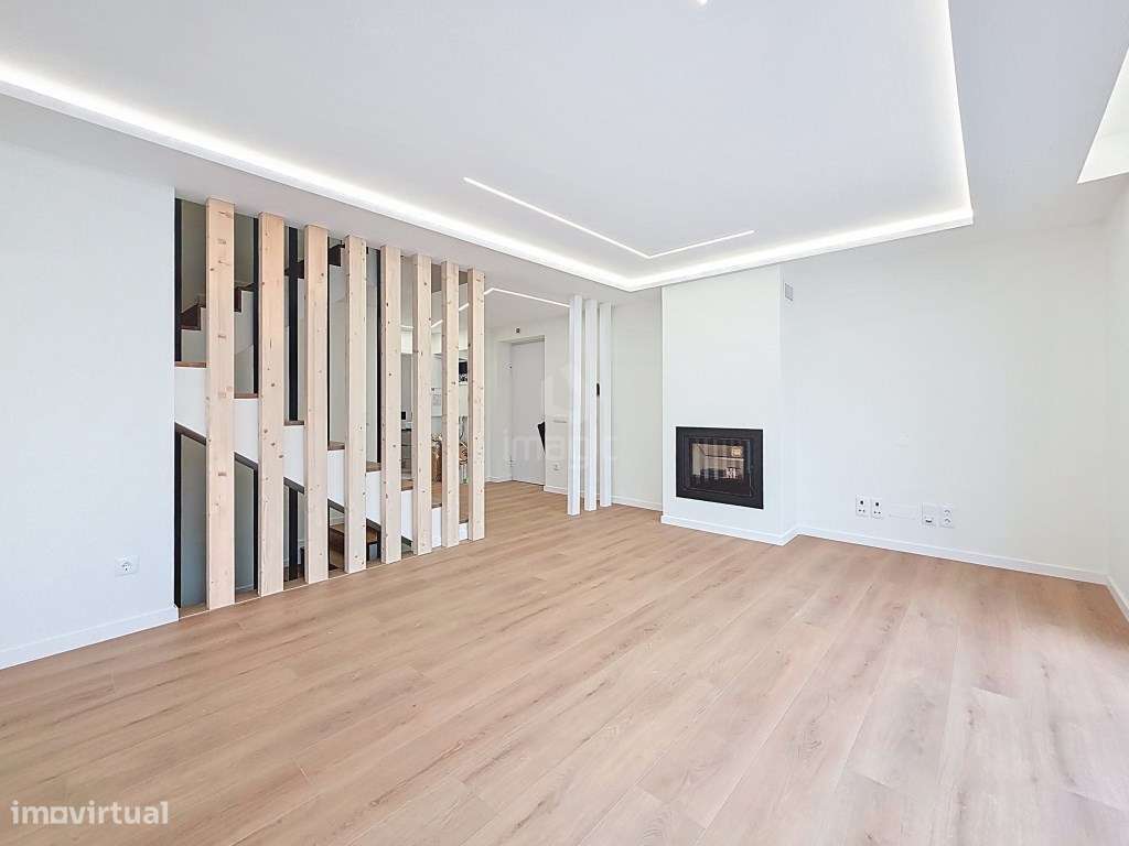 MORADIA T4 NOVA EM MAFRA.-9