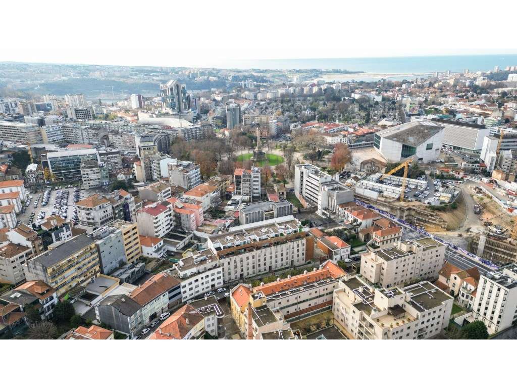 T2 PREMIUM À ROTUNDA DA BOAVISTA-41