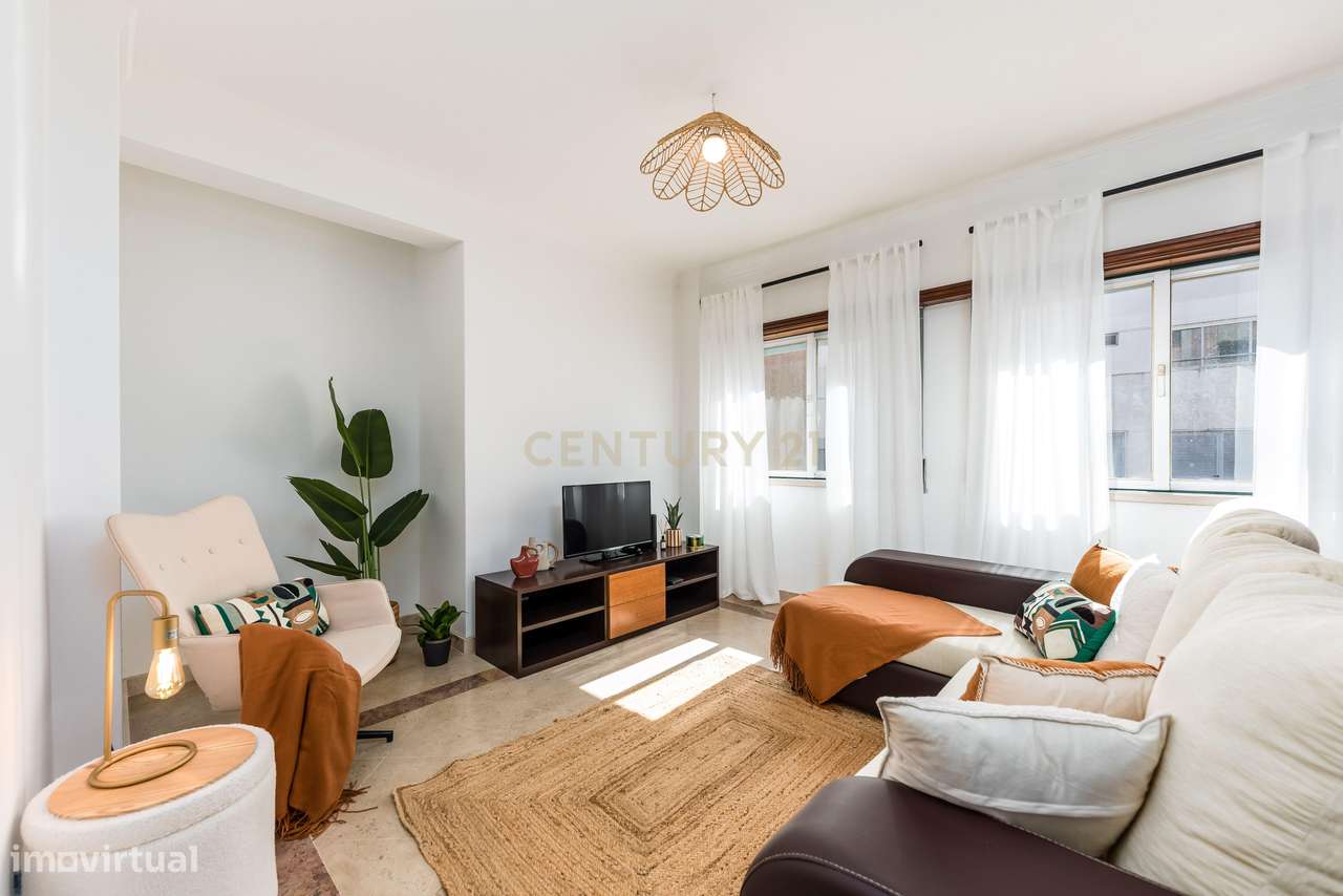 Espaçoso T3 Santa Clara - Grande imagem: 2/28