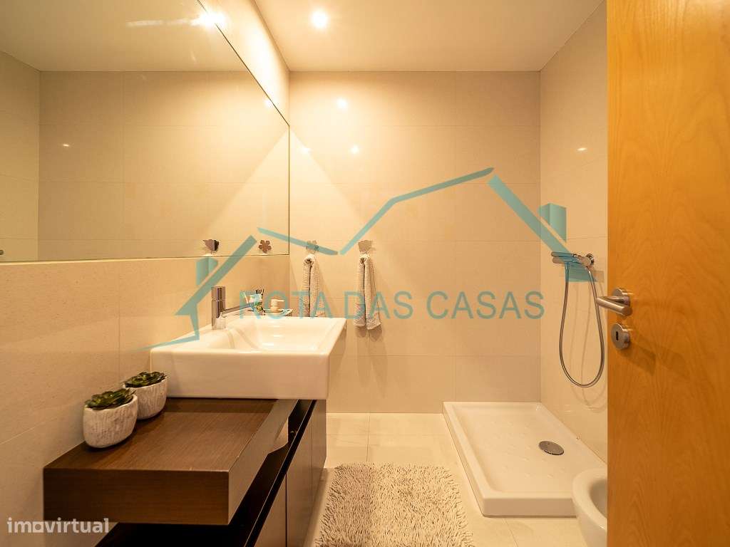 MORADIA T5 MOREIRA - MAIA-25