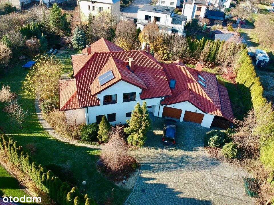 Przestronny, piękny dom na Ratajach w Oleśnicy-0