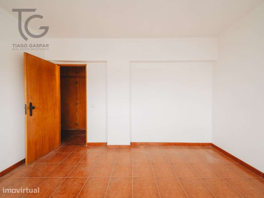 Apartamento T3 com 2 WC nas Caldas da Rainha-16