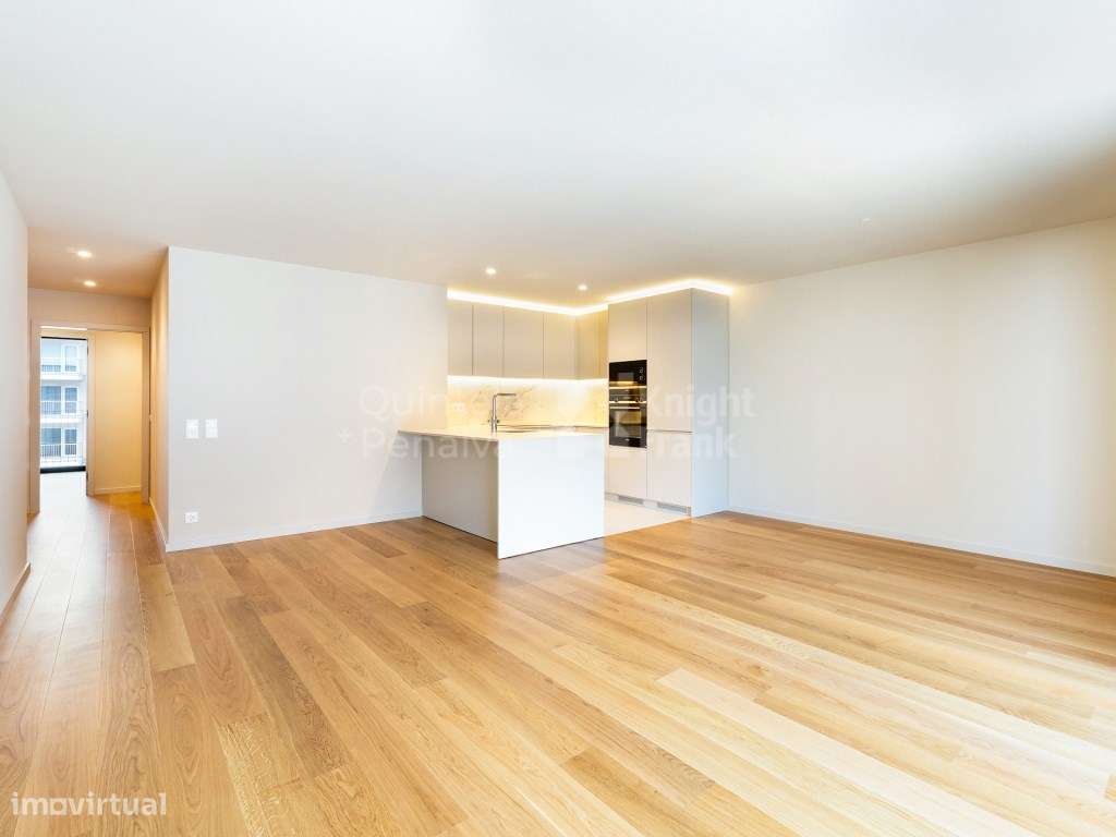 Apartamento T3 com varanda, nos Jardins d'Arrábida-7