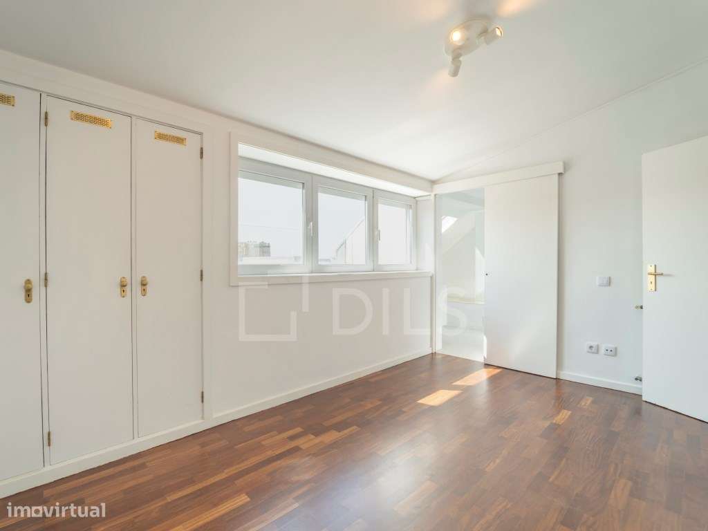 Apartamento T3 com varandas, na Foz do Douro, Porto - Grande imagem: 4/17