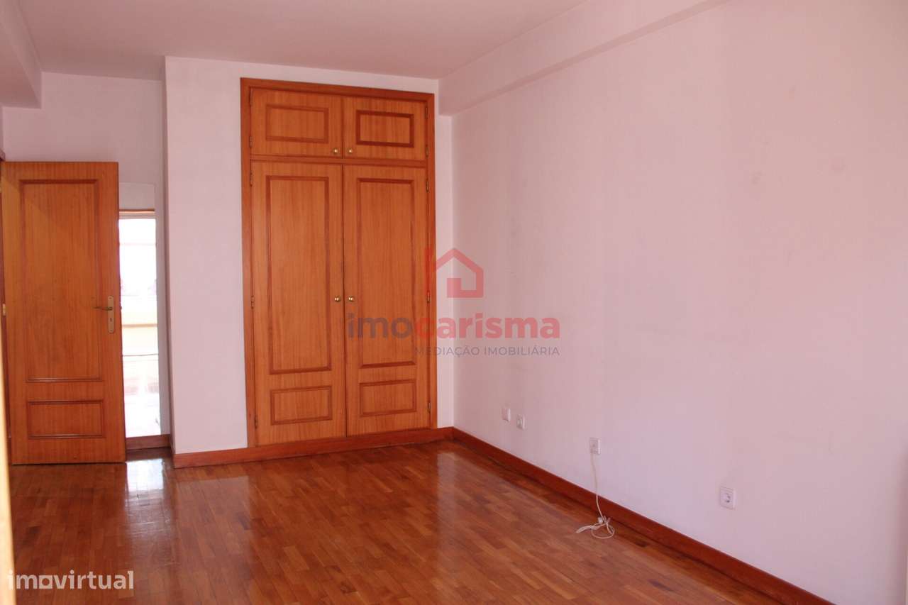 Apartamento T2 em Fermentões, Guimarães-20
