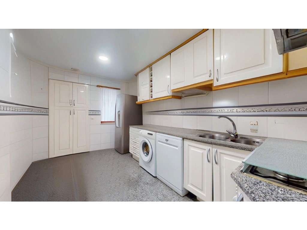 Apartamento T2 - Garagem Box e Arrecadação - Grande imagem: 5/17