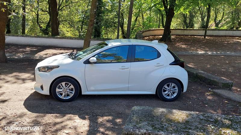 Toyota Yaris 1.0 VVT-i Comfort Plus - 4