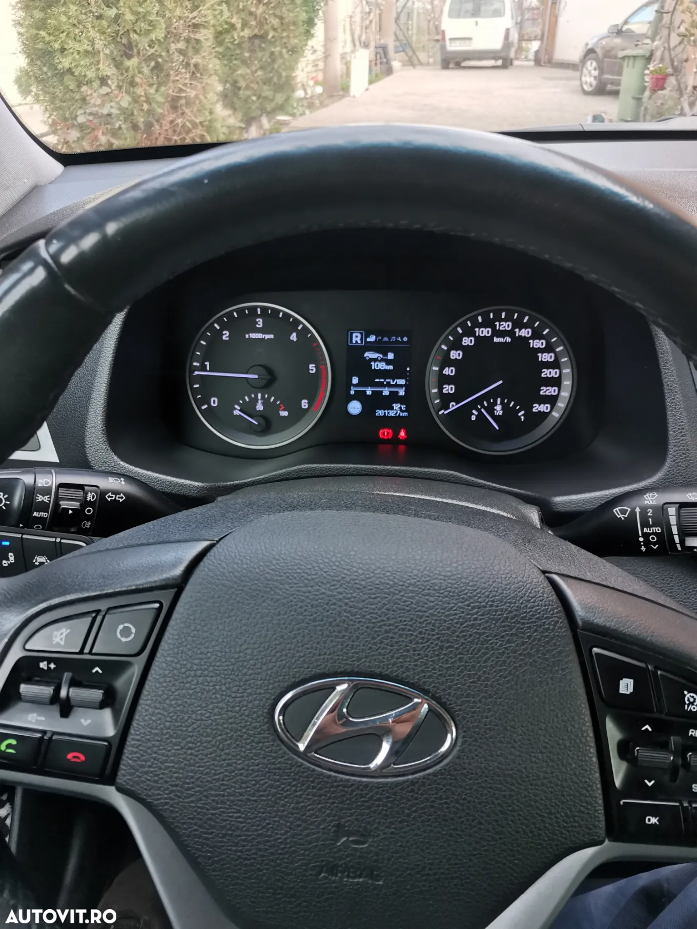 Hyundai Tucson 2.0 CRDi 4WD Automatik Advantage - 10