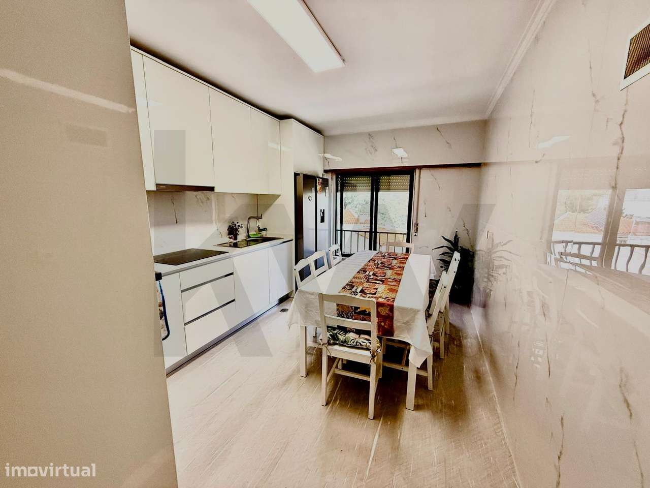 Imóvel T3 Remodelado com Garagem e Arrecadação - Grande imagem: 5/21