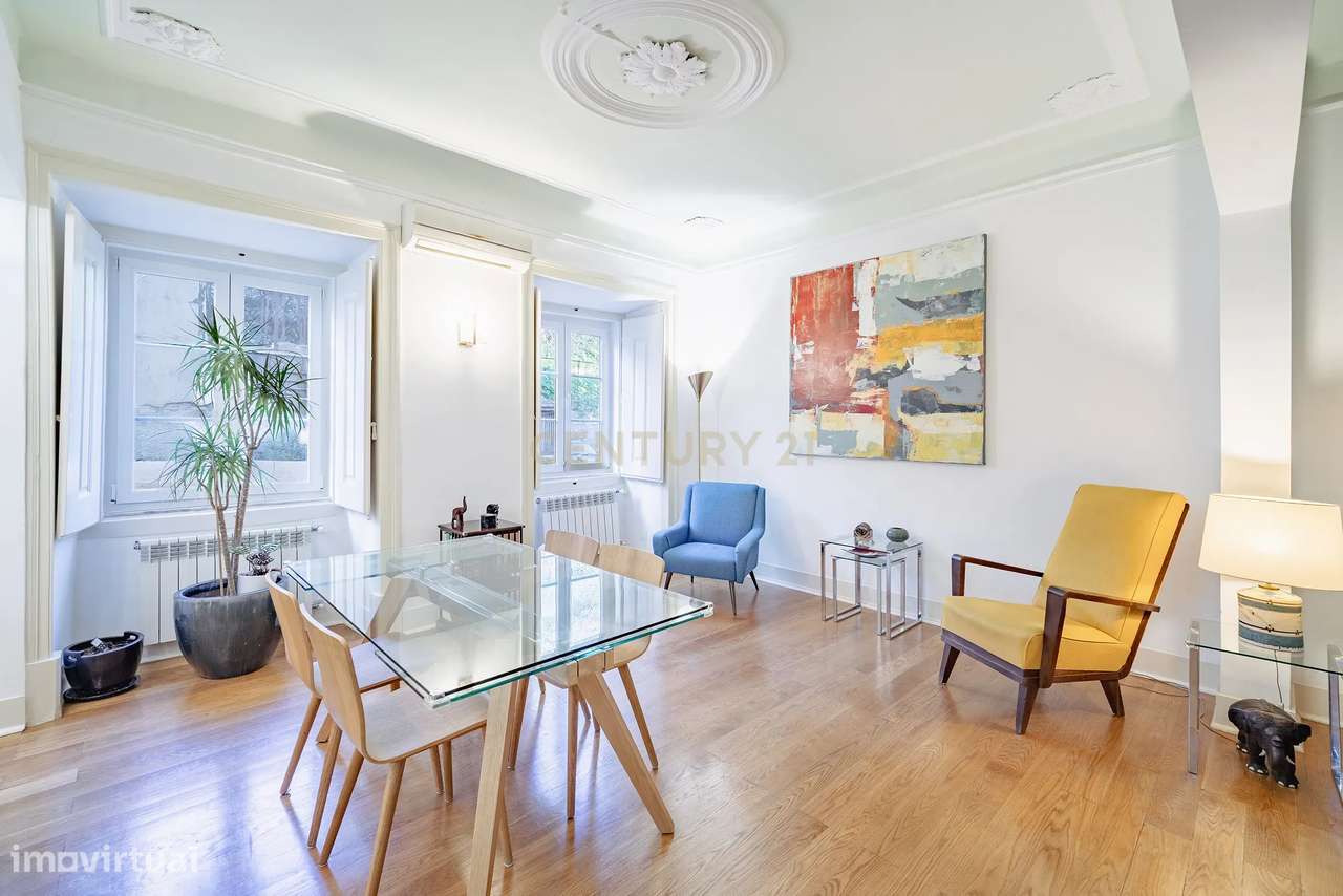 Elegante Apartamento T3 Renovado no Centro Histórico de Lisboa – Rua d-25
