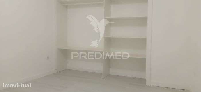 Loja transformada em T2 - Almada - Grande imagem: 4/16