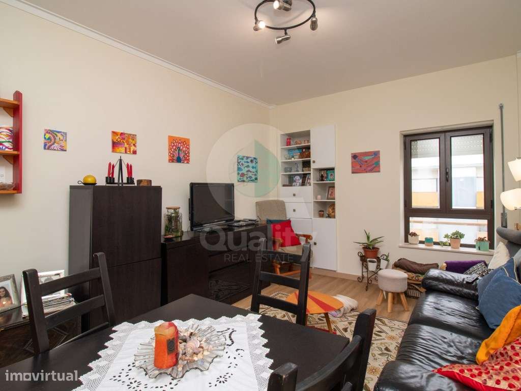 Apartamento T3 com Vista Rio em Excelente Localização-26