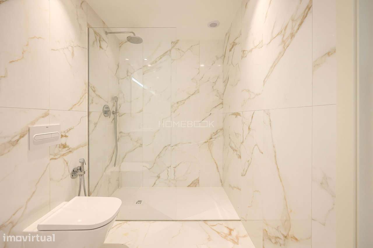 T2+1 de Design Moderno com Varanda | Localização Privilegiada-11