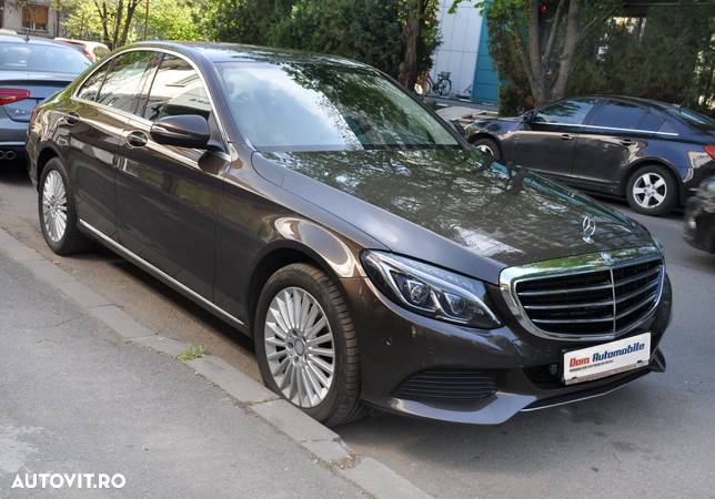 Mercedes-Benz C 220 d 4Matic 7G-TRONIC - 3