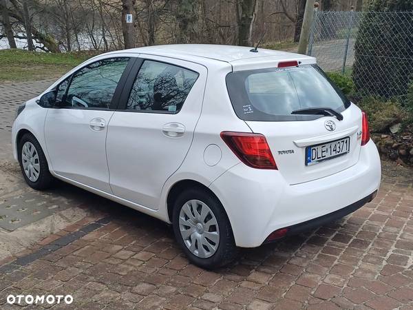 Toyota Yaris 1.0 Active EU6 - 10