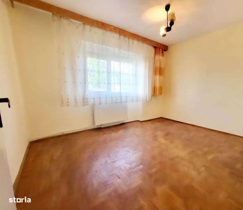 Zimbru- 2 camere decomandate, etaj 1 - Imagine principală: 2/7