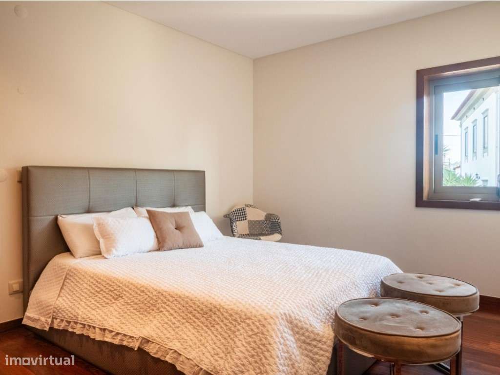 Moradia T6 com piscina em Viana do Castelo-25