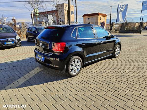 Volkswagen Polo 1.6 TDI Comfortline - 4