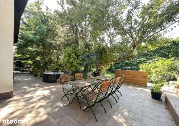 Wolnostojący. Bielany Wrocławskie-8