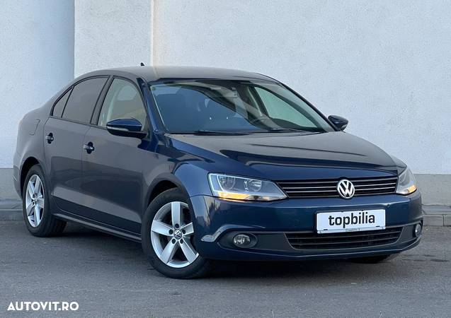 Volkswagen Jetta 1.6 TDI Comfortline - 2