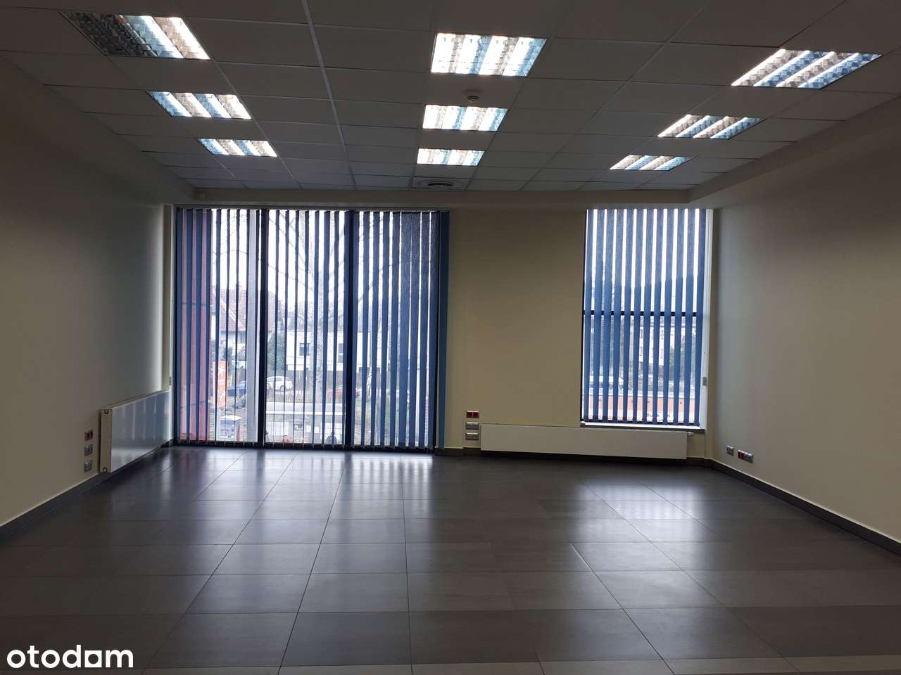 Lokal po znanym biurze nieruchmości - Pełny obrazek: 3/13