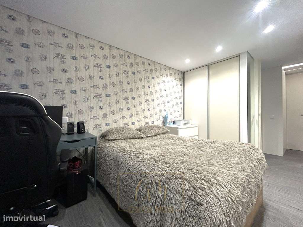 T2 Renovado com Vista Mar e lugar de garagem em Vila do Conde-11