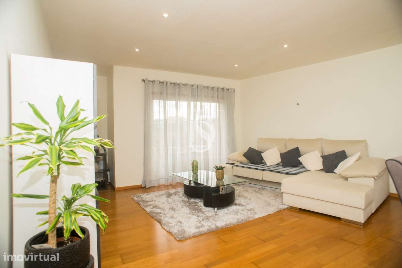 Apartamento T2 com terraço privativo em Pedroso, Vila Nova de Gaia - Grande imagem: 2/28